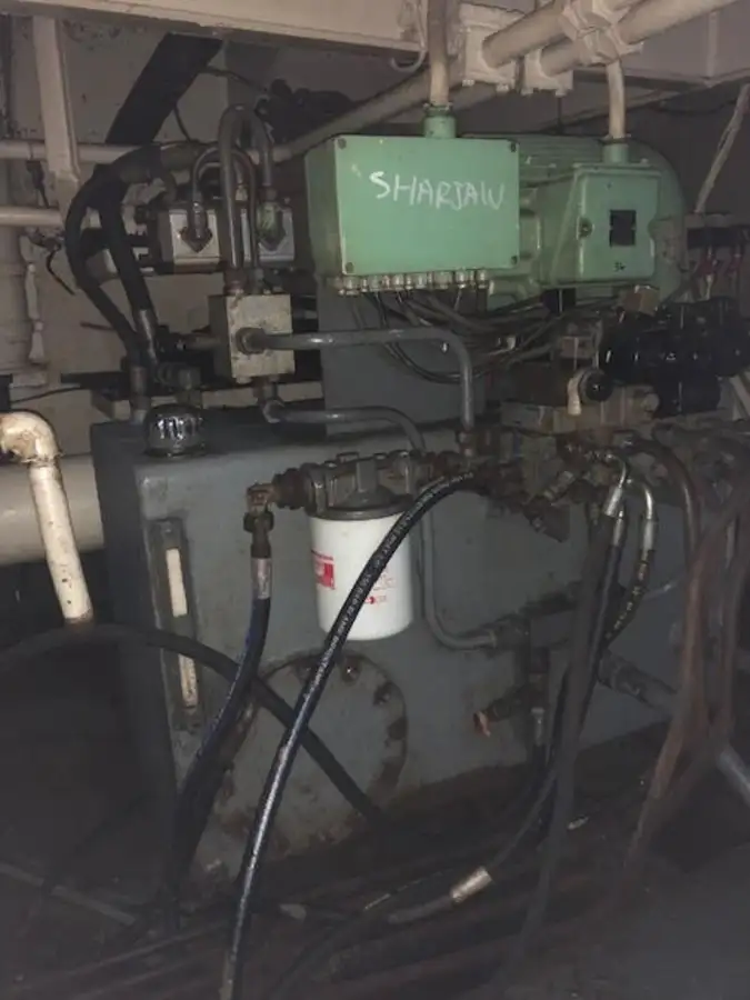 Kapal penarik keur dijual