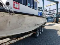 Kapal survey pikeun dijual