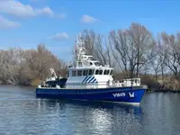 Kapal survey pikeun dijual