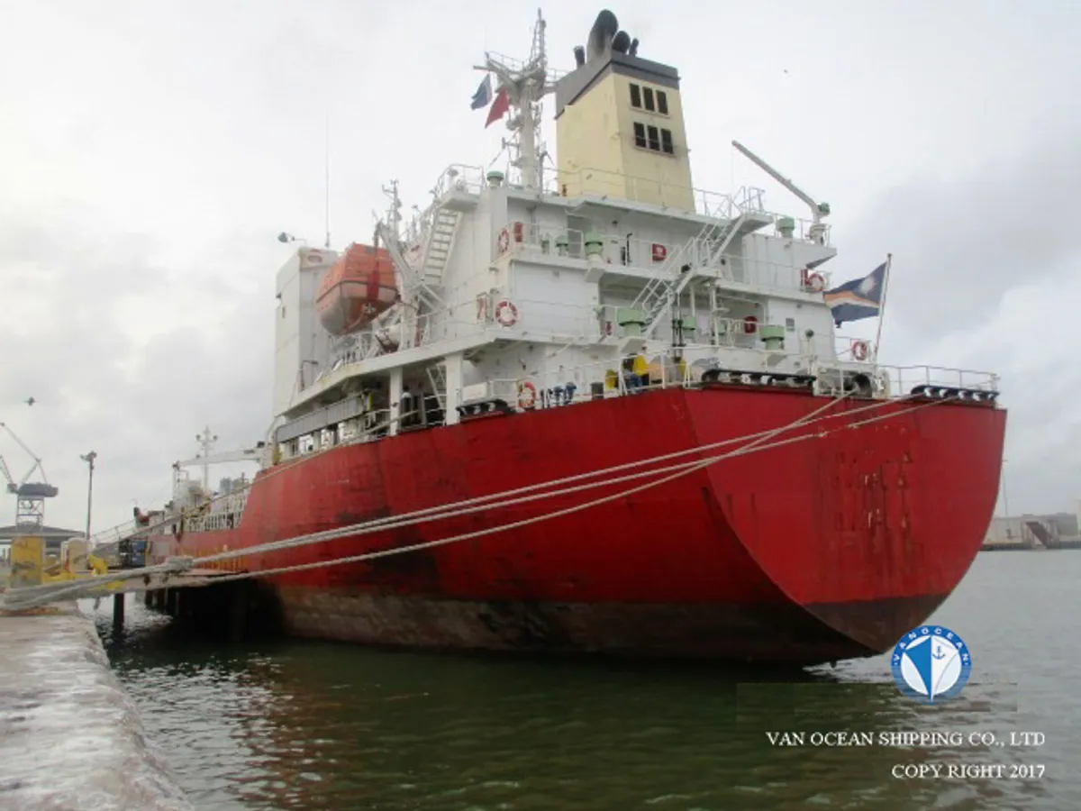 Kapal tangki minyak/bahan kimia keur dijual