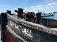 Kapal penarik keur dijual
