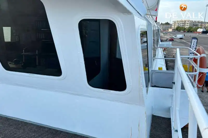 Kapal pesiar keur dijual