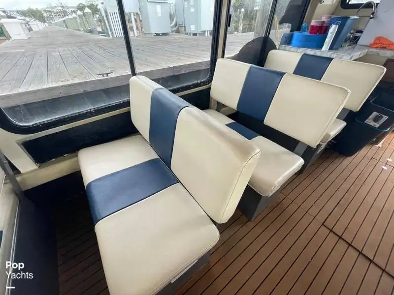 Kapal pesiar keur dijual