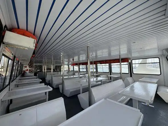 Kapal pesiar keur dijual