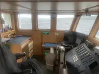 Kapal kerja keur dijual