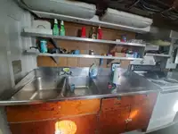 Kapal pendaratan, tangki keur dijual