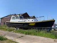 Kapal pilot keur dijual