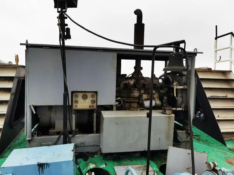 Kapal keruk keur dijual