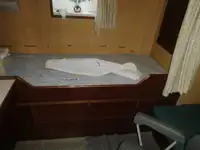 Parahu patroli pikeun dijual