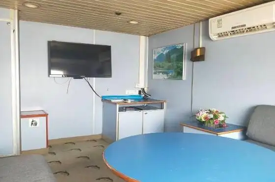 Kapal pesiar keur dijual