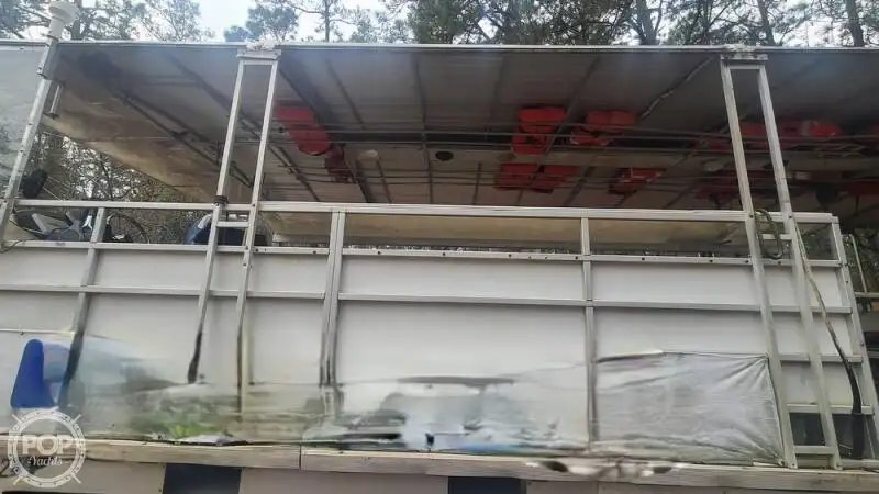 Kapal pesiar keur dijual