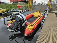 Kapal nyalametkeun pikeun dijual