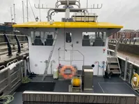 Kapal kerja keur dijual