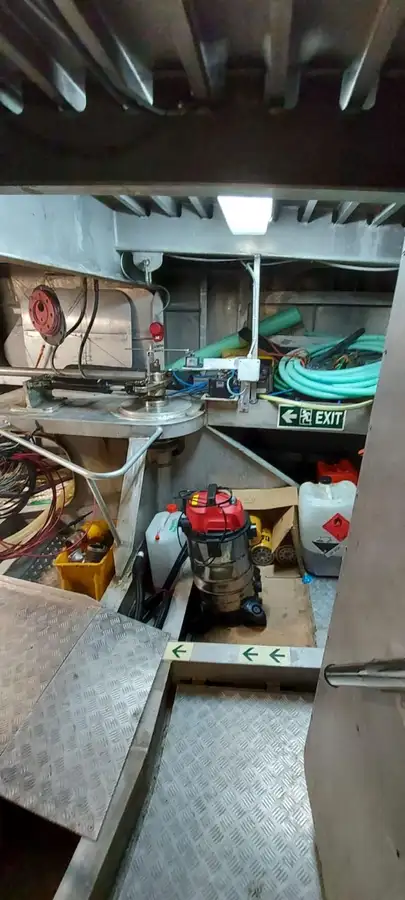 Kapal kru keur dijual