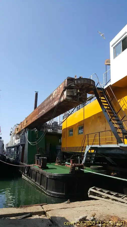 Kapal keruk keur dijual