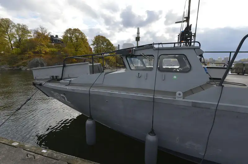 Kapal angkatan laut / militer keur dijual
