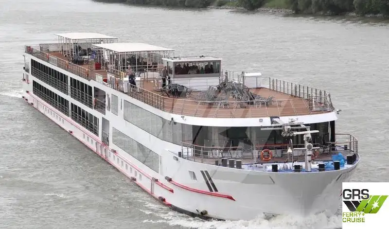 Kapal pesiar keur dijual