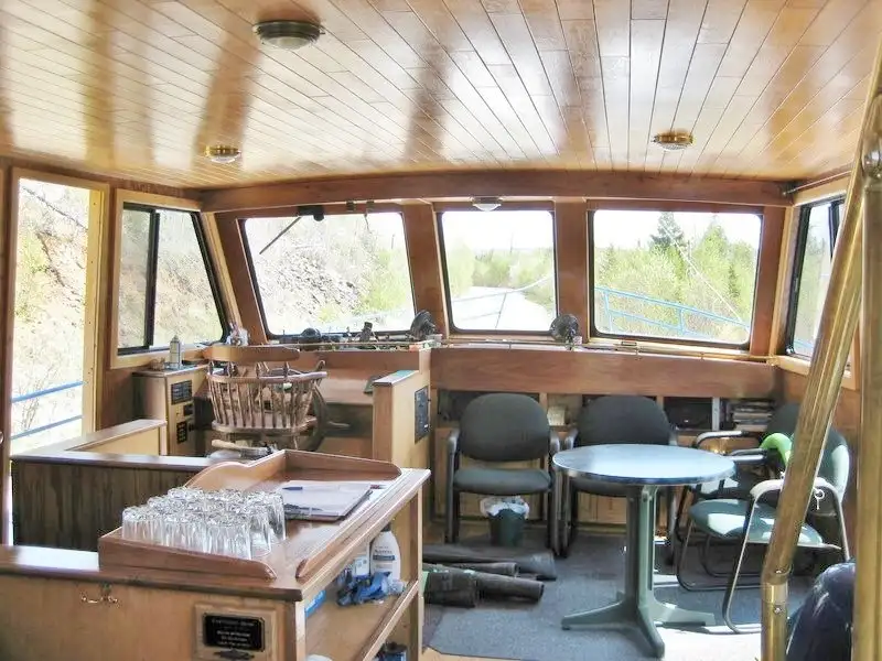 Kapal pesiar keur dijual