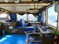 Kapal pasokan keur dijual