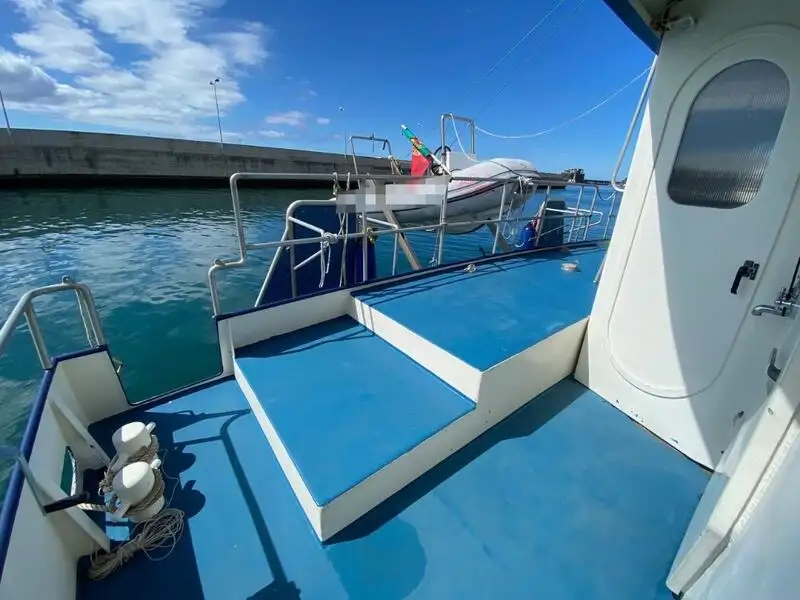 Kapal penarik keur dijual