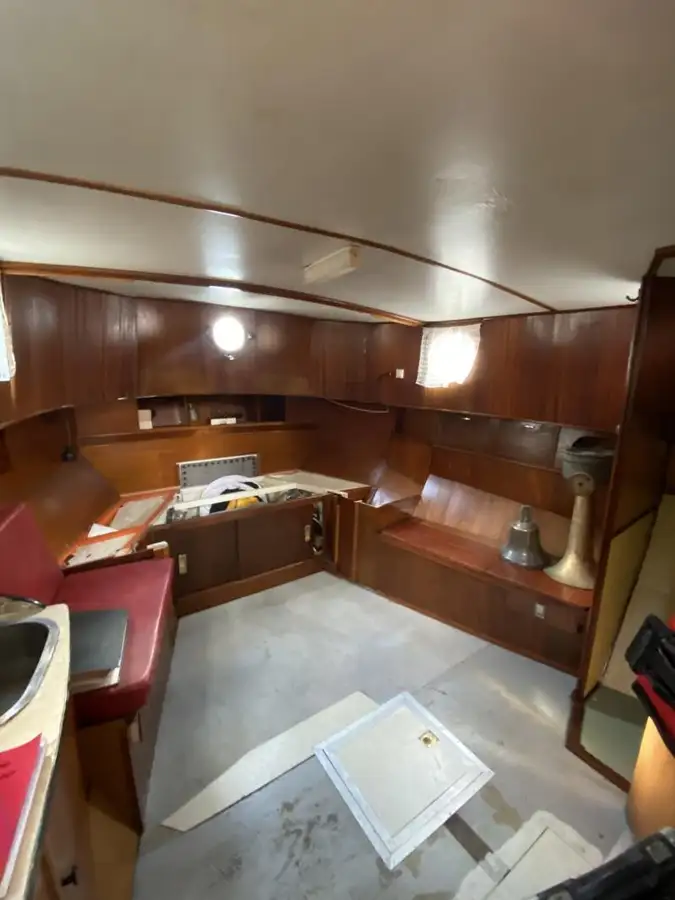 Kapal penarik keur dijual