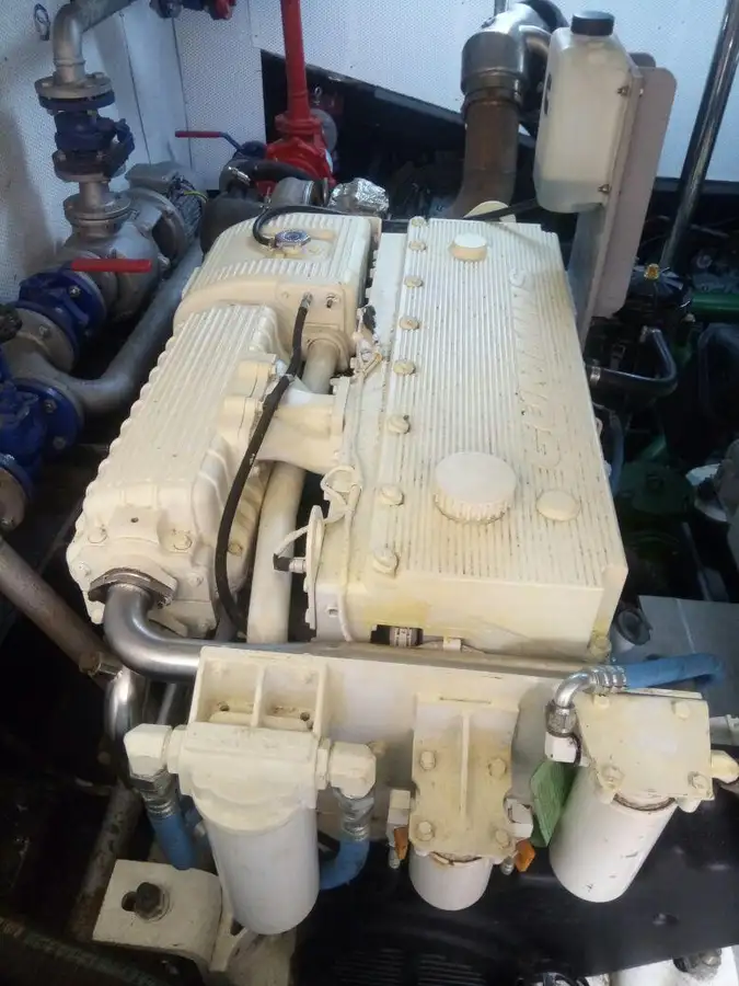 Kapal kru keur dijual