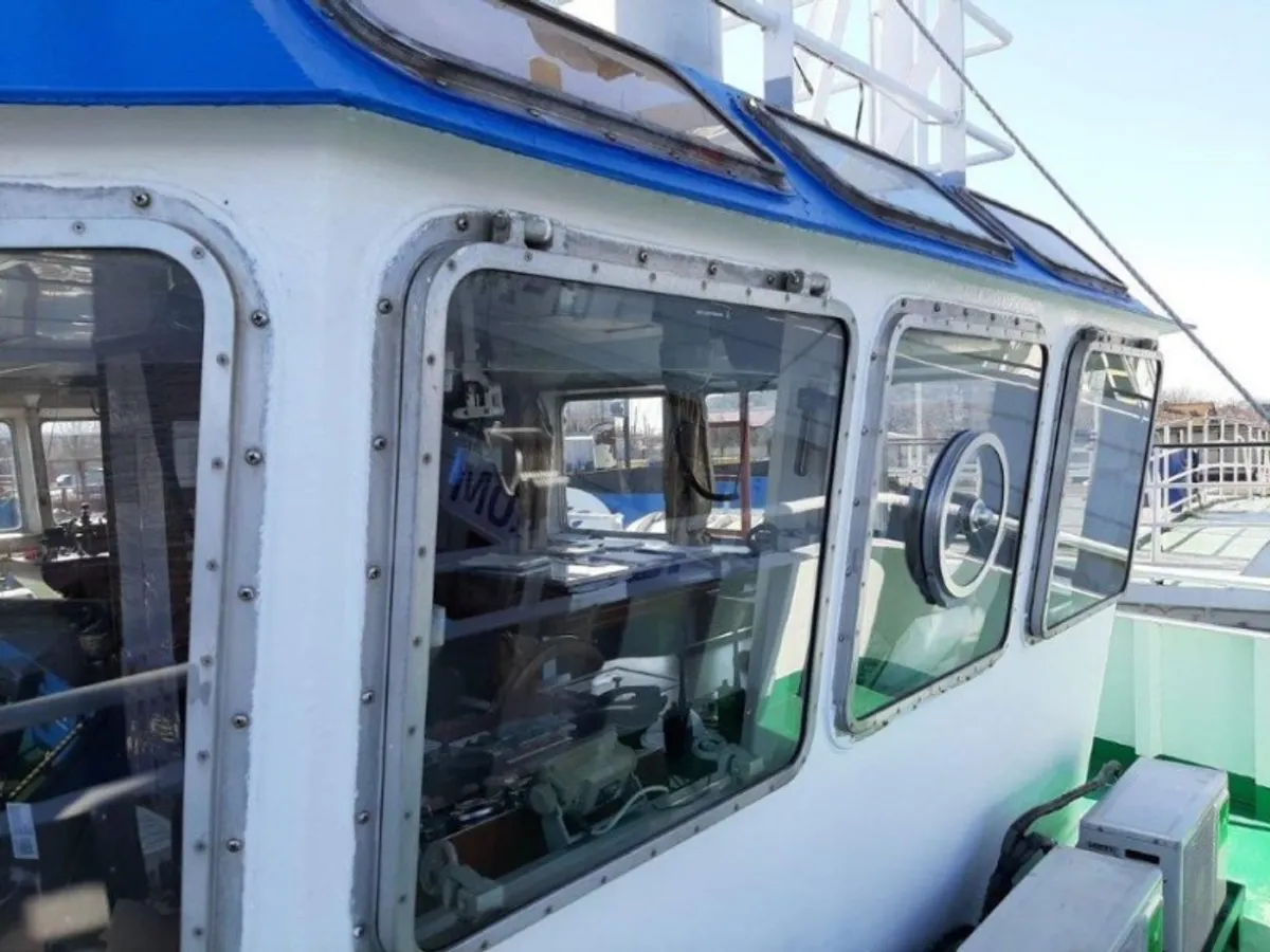 Kapal Penarik Jangkar (AHTS) keur dijual