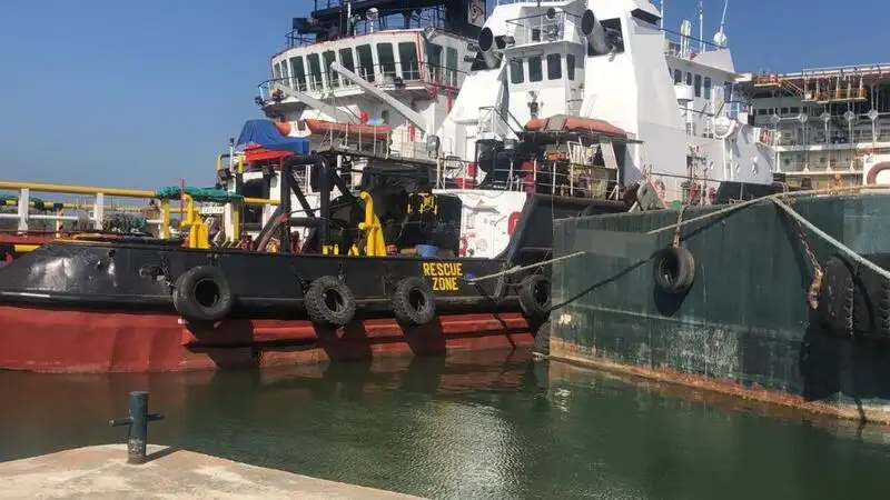 Kapal penarik keur dijual