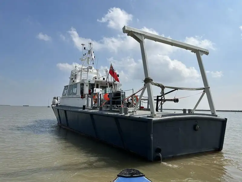Kapal survei keur dijual