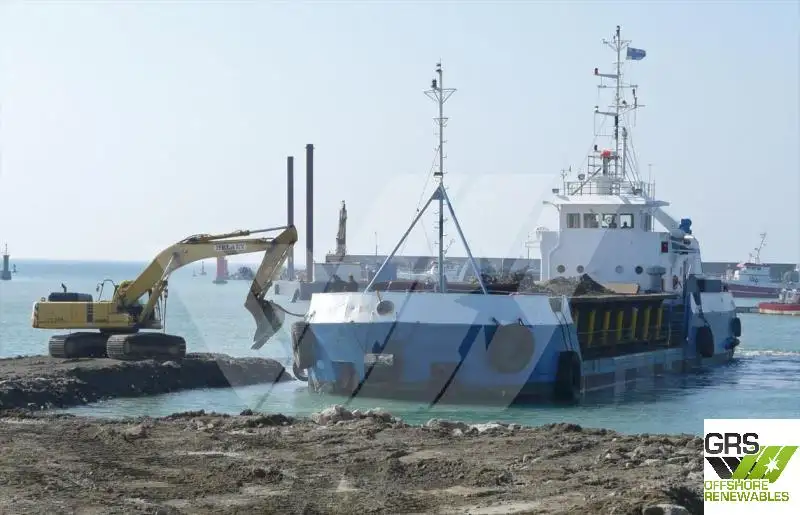 Kapal keruk keur dijual