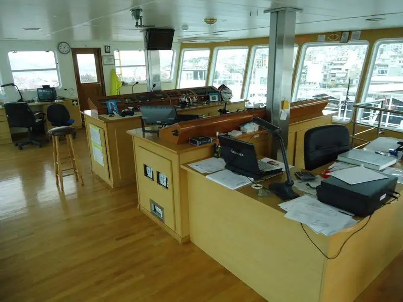 Kapal fery keur dijual