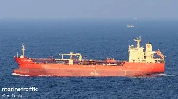 Oil/Chemical tanker for sale