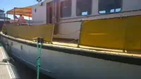 Kapal pesiar keur dijual