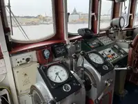 Kapal pesiar keur dijual
