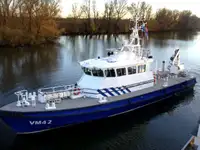 Kapal survey pikeun dijual