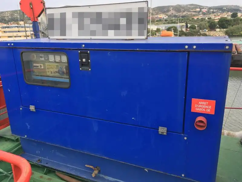 Kapal keruk keur dijual