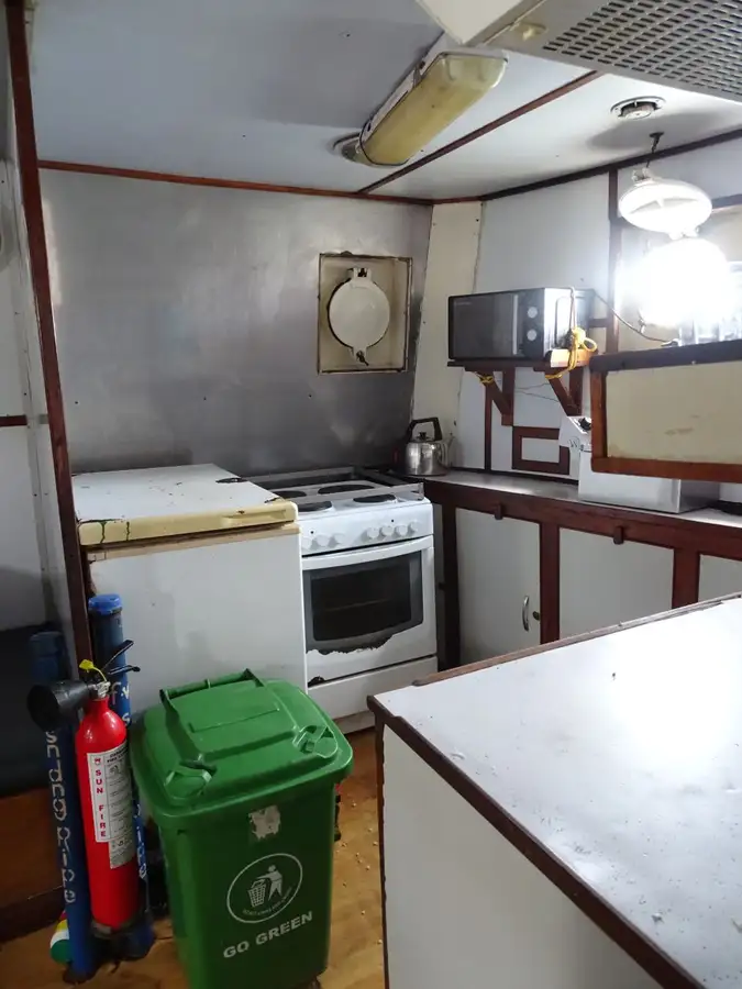 Kapal penarik keur dijual