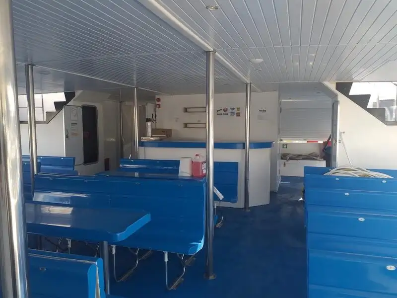 Kapal pesiar keur dijual