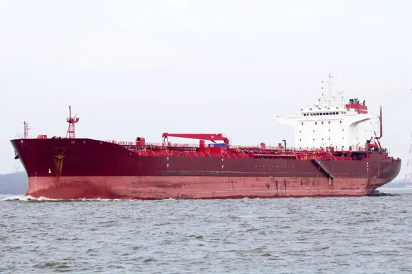 Oil/Chemical tanker for sale