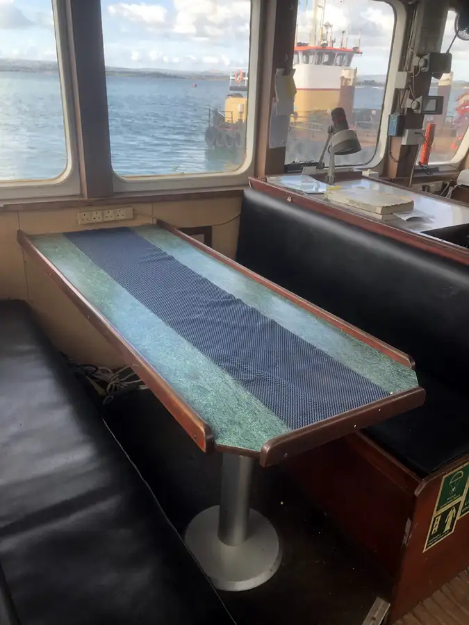 Kapal penarik keur dijual