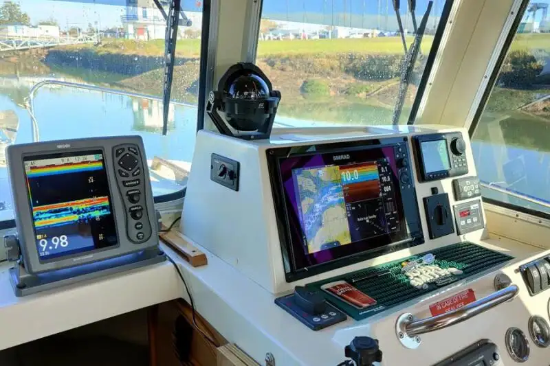 Kapal kerja keur dijual