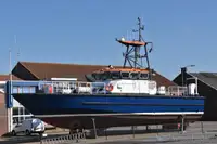 Kapal survei keur dijual