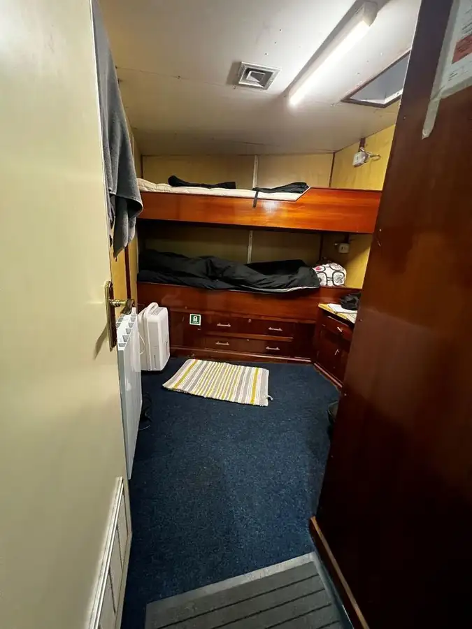 Kapal penarik keur dijual