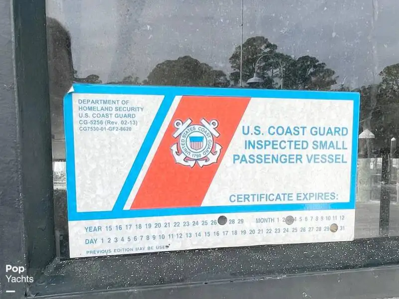 Kapal pesiar keur dijual