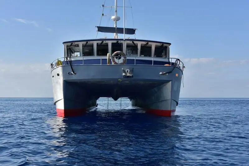 Kapal survei keur dijual