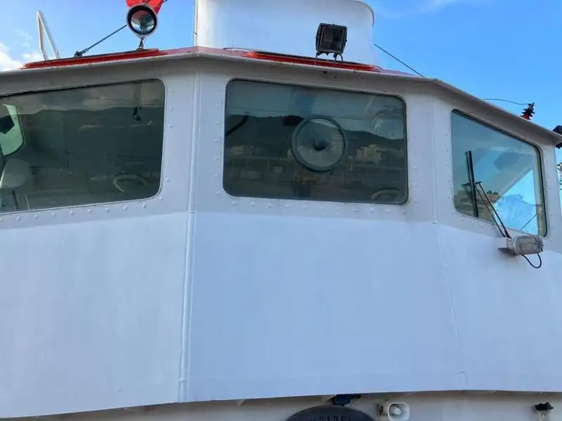 Kapal penarik keur dijual