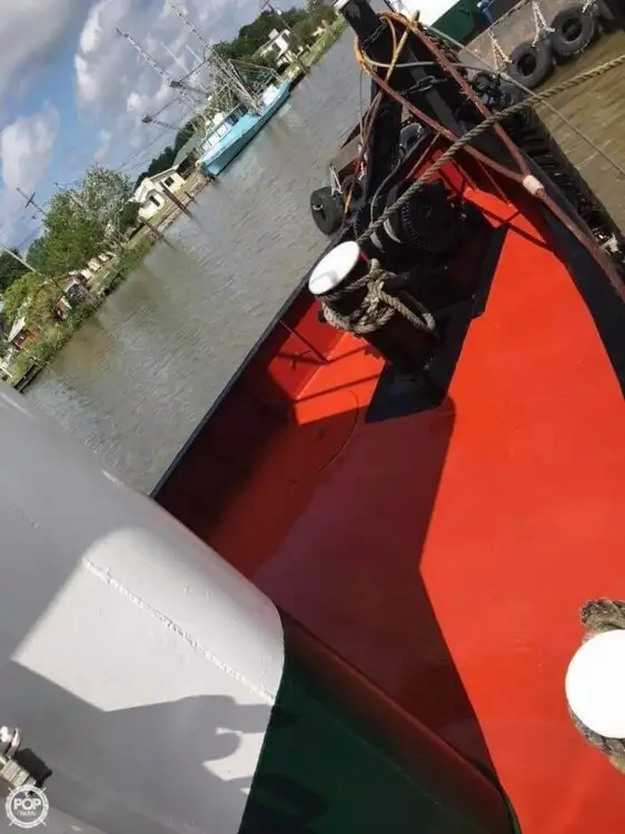 Kapal penarik keur dijual
