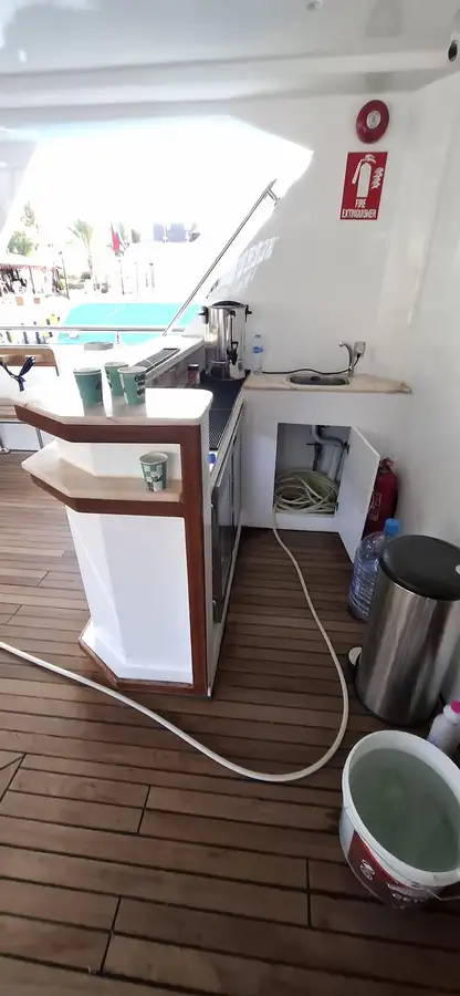 Kapal pesiar keur dijual