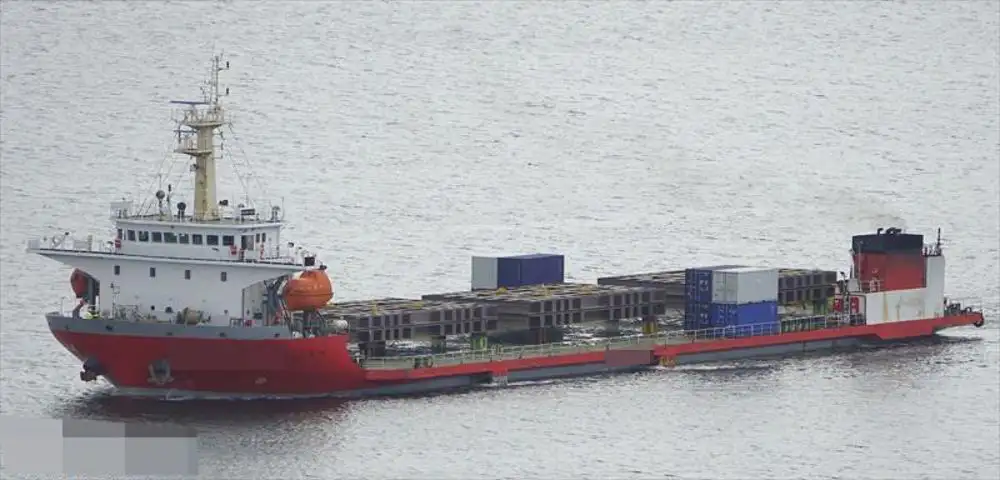 Kapal pangangkut barang curah keur dijual
