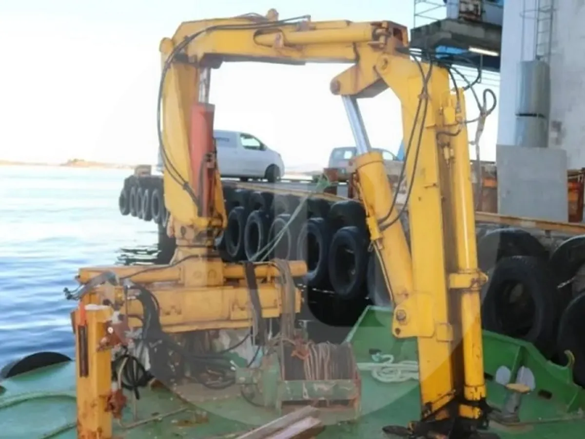 Kapal kerja keur dijual